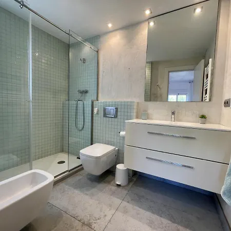Apartmento En Rotas Con Piscina 아파트
